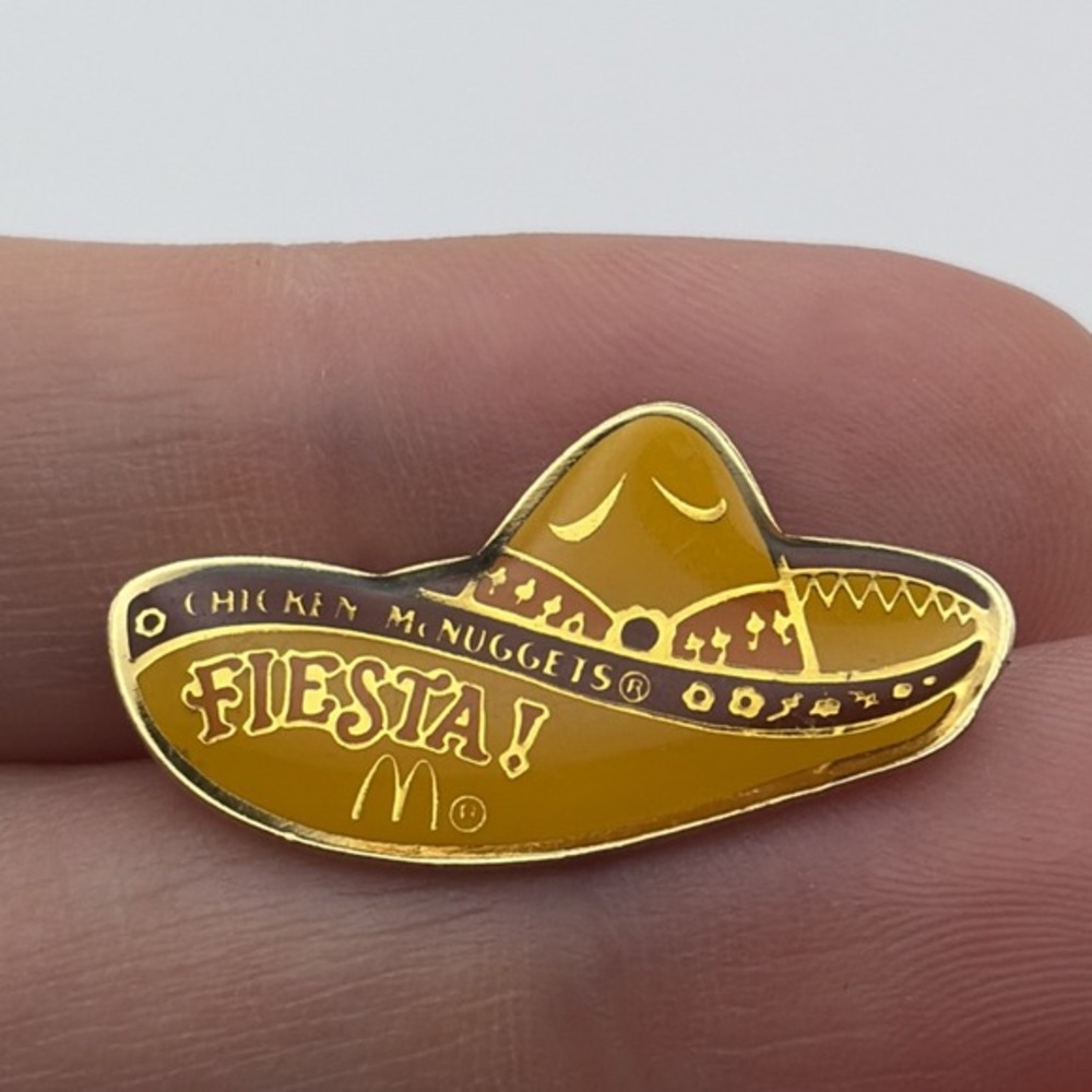 McDonald's Chicken McNuggets Fiesta!‎ Sombrero Employee Lapel Hat Pin